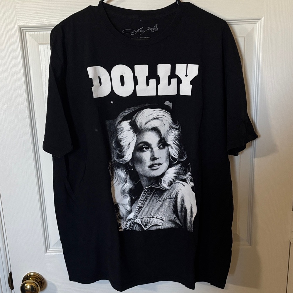 Black Dolly Graphic T-Shirt